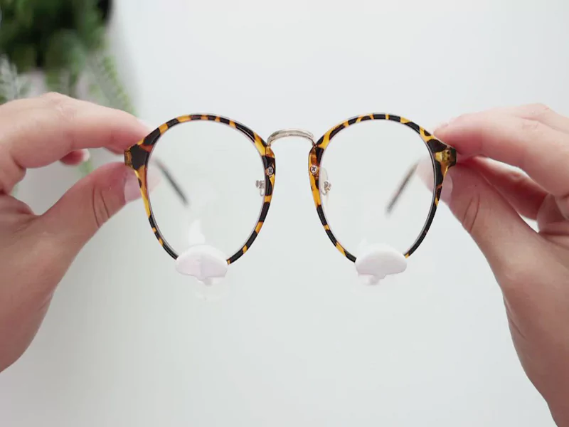 عینک زدن بعد از عمل بینی